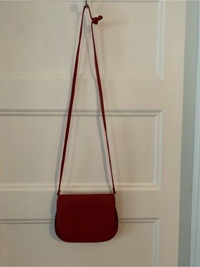 Women's small Rasberry color  Crossbody Saddle style purse bag